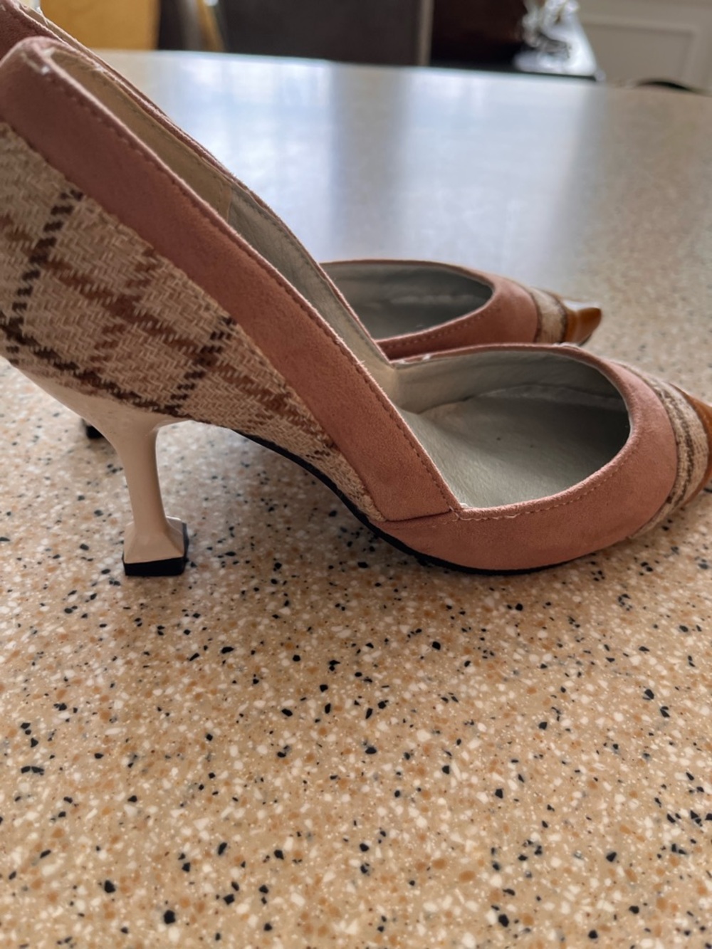 Pointed Toe Mixed-Material Pumps in Dusty Rose and Tan - Picture 5 of 5